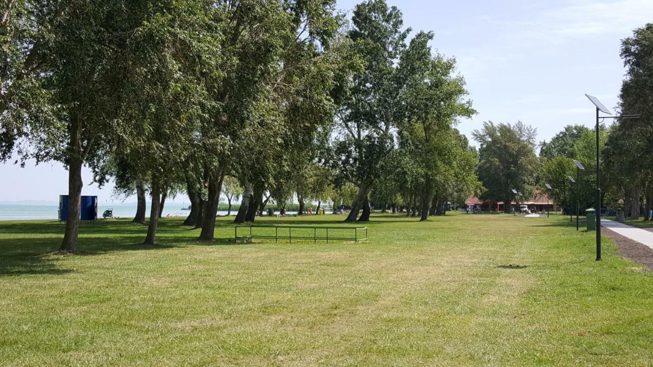Lelle Resort Cb34 Balatonlelle Εξωτερικό φωτογραφία