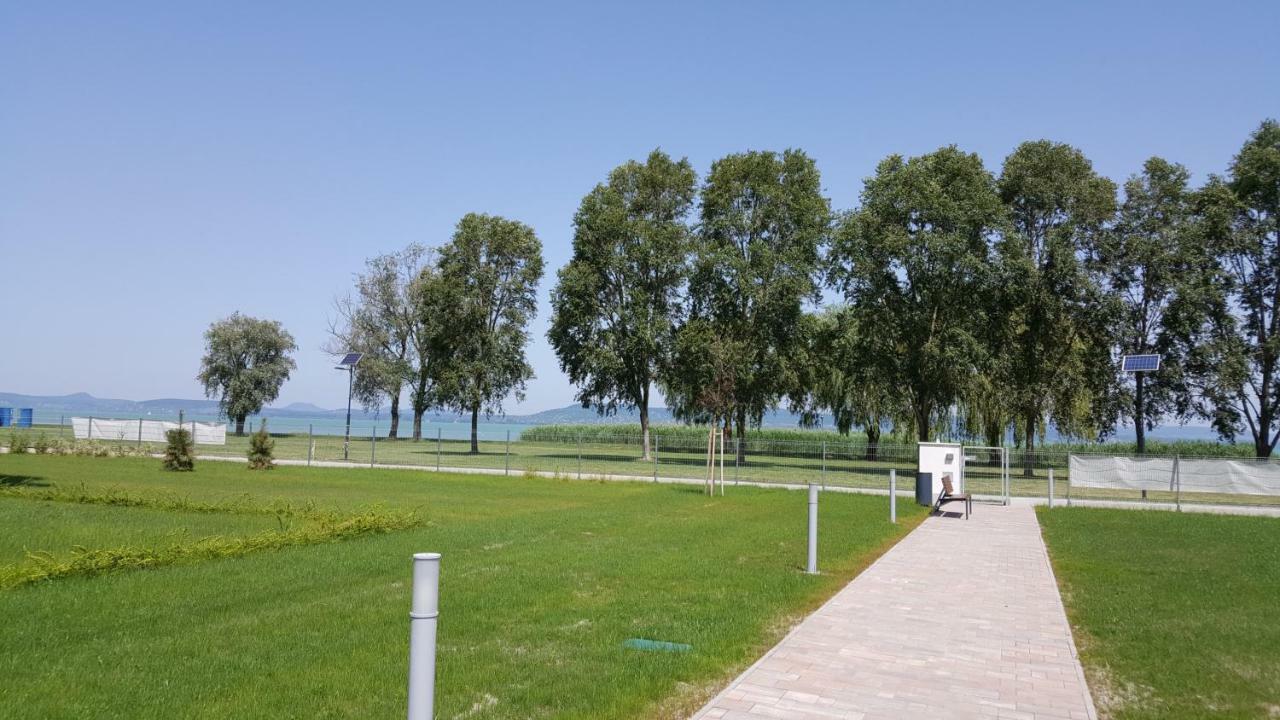 Lelle Resort Cb34 Balatonlelle Εξωτερικό φωτογραφία