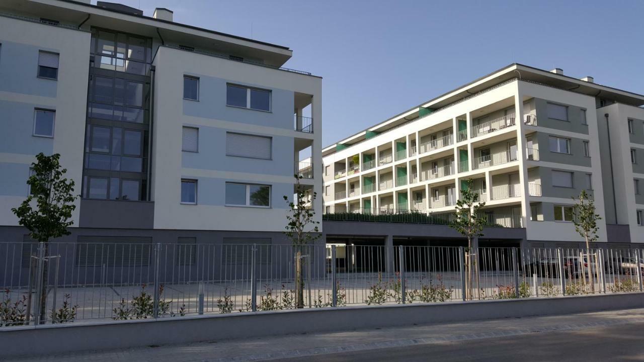 Lelle Resort Cb34 Balatonlelle Εξωτερικό φωτογραφία